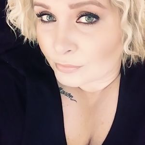 Meet your Posher, Christy